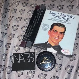 Makeup bundle